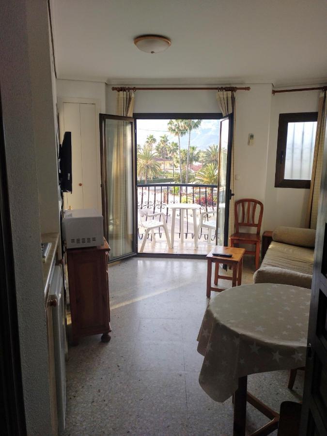 Apartment Parchis Con Piscina *